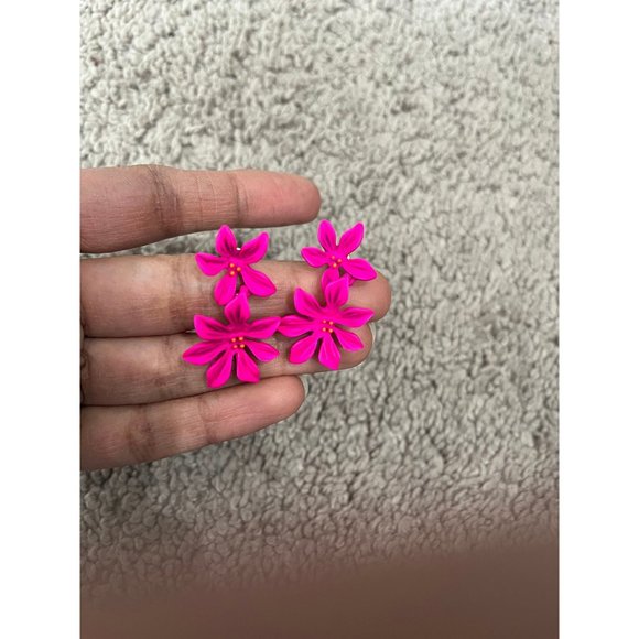 Hot pink earring dark pink resin fuchsia flower chunky ,pink flower statement - Picture 7 of 9